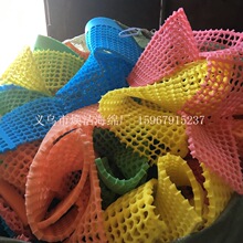 一砸就烂的“纸头盔”，保不住出行安全